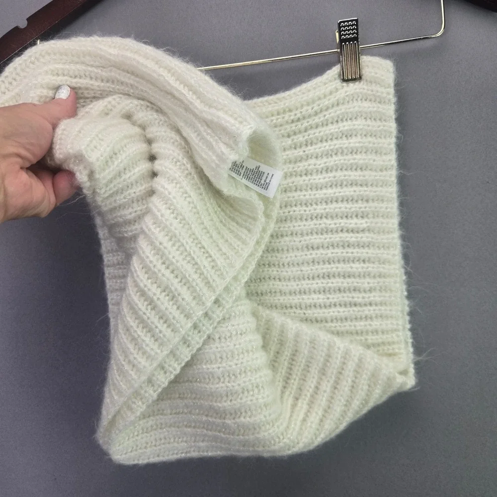 Forever 21 Infinity Scarf Ribbed Knit Metallic Shimmer OS Ivory White Winter